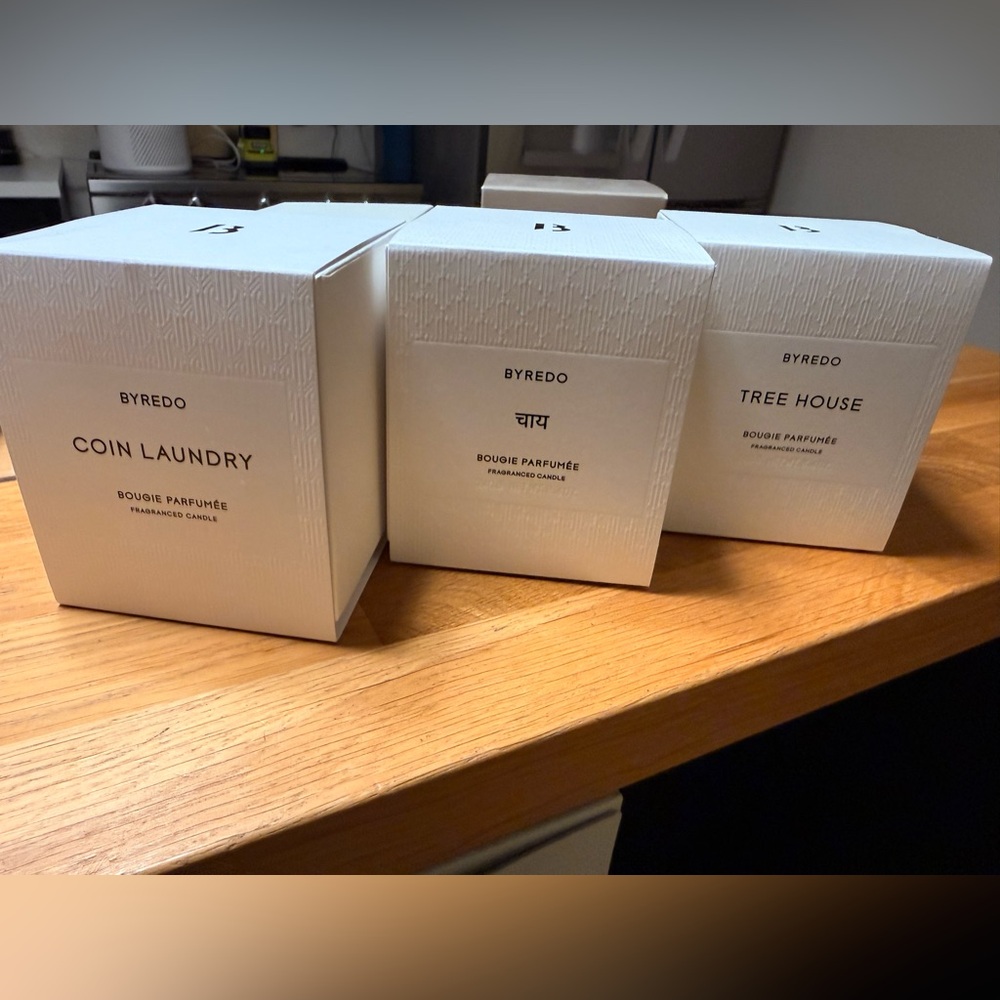 Empty luxury candle boxes